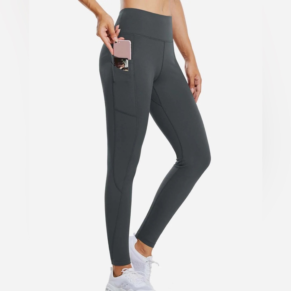 NWT- Baleaf Thermal Zipper Pocket Leggings in Grey size XS